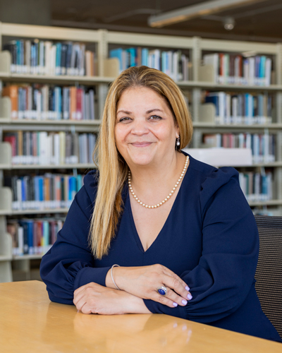 Vanya Qui&ntilde;ones Portrait
